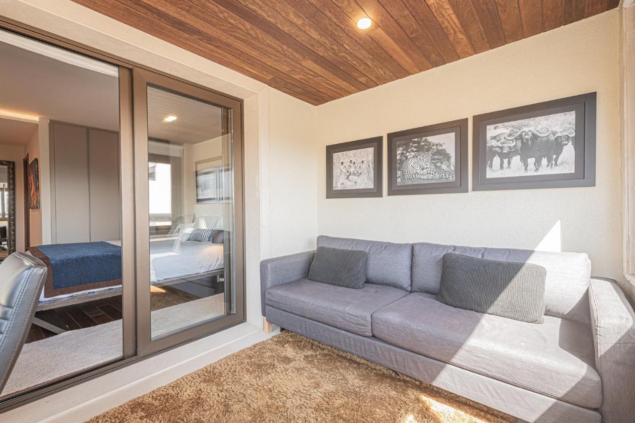 Apartamento Lujoso Ap con piscina frente al mar Cascaes Exterior foto